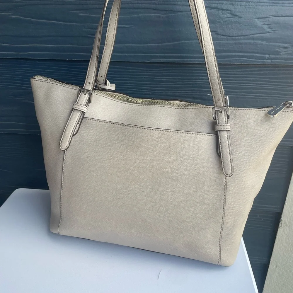 MICHAEL KORS Taupe Jet Set Saffiano Leather Tote Shoulder Bag Voyager